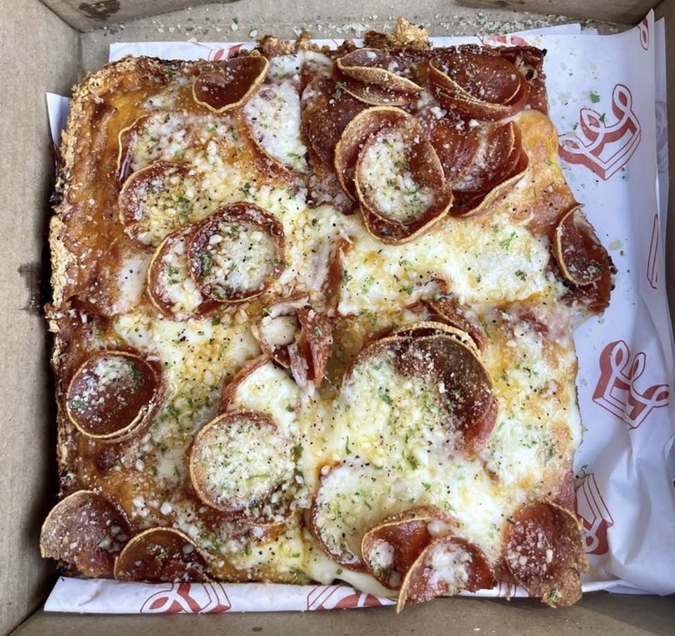 Big Bon Bodega pepperoni pizza