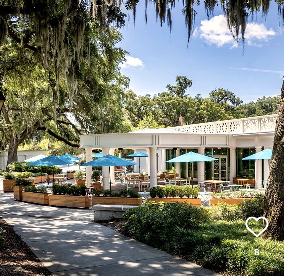 Collins Quarter at Forsyth patio